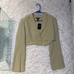 Forever 21 cropped blazer